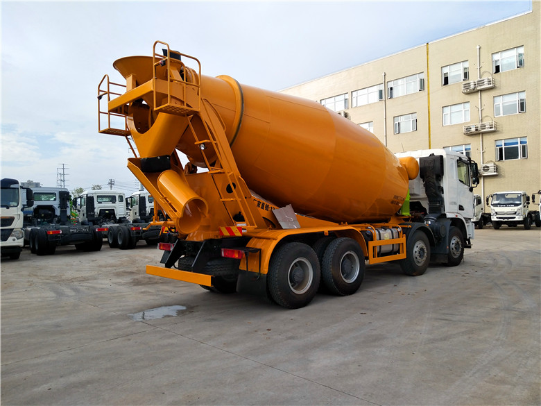 聯合10-12方混凝土輕量化攪拌車