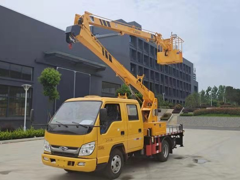 福田13米高空作業車