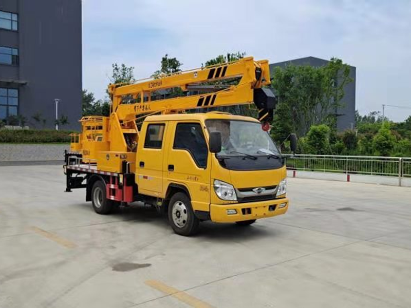 福田13米高空作業車